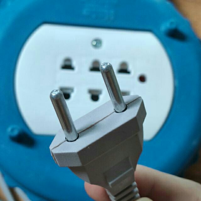 Ổ Cắm Điện 3 Cổng Dây Cuộn Dài 4M Hàng Việt Nam