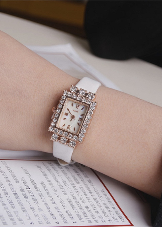 Đồng hồ nữ dây da mặt chữ nhật đính đá thời trang CNT05 - dây trắng