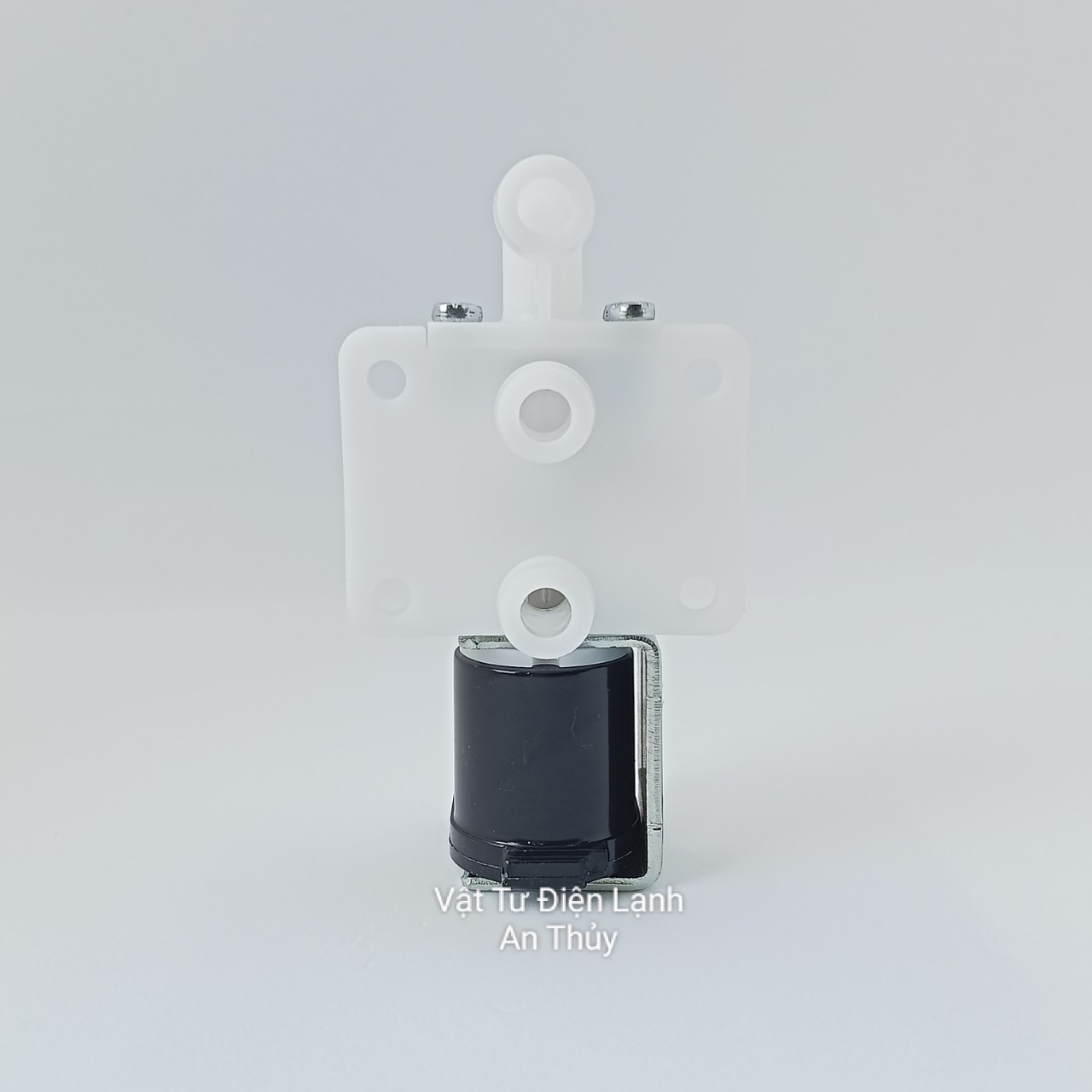 Van cấp nước đơn máy giặt TOSHIBA cổ nhựa 3 vòi màu trắng 220V HÃNG RF