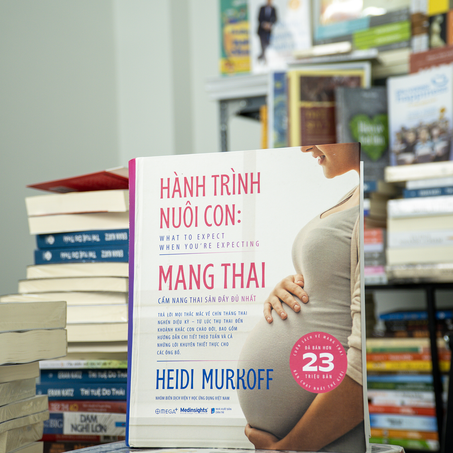 Trạm Đọc | Hành Trình Nuôi Con : Mang Thai