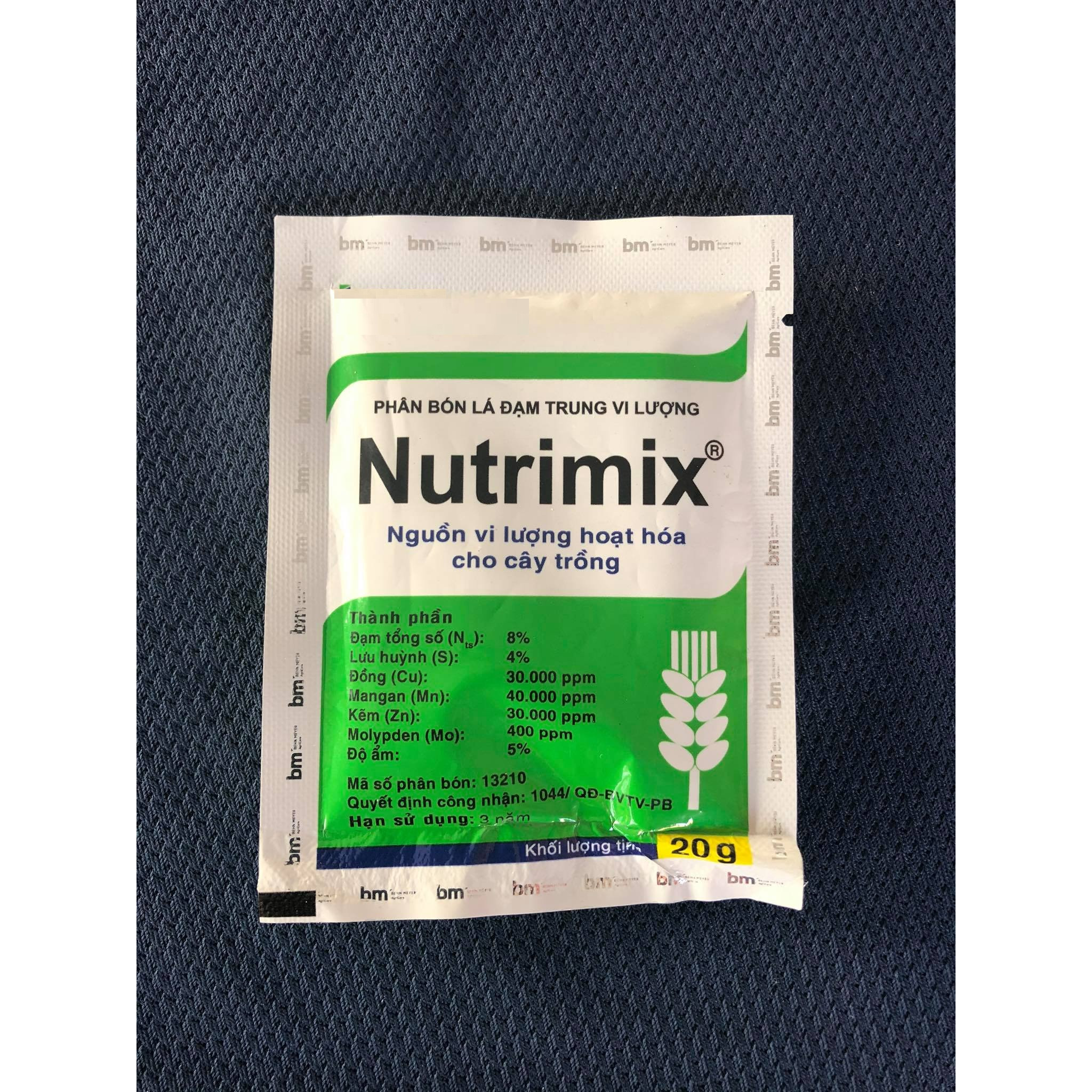 Phân bón lá đạm trung vi lượng Nutrimix- Nguồn Vi lượng hoạt hóa cho cây trồng