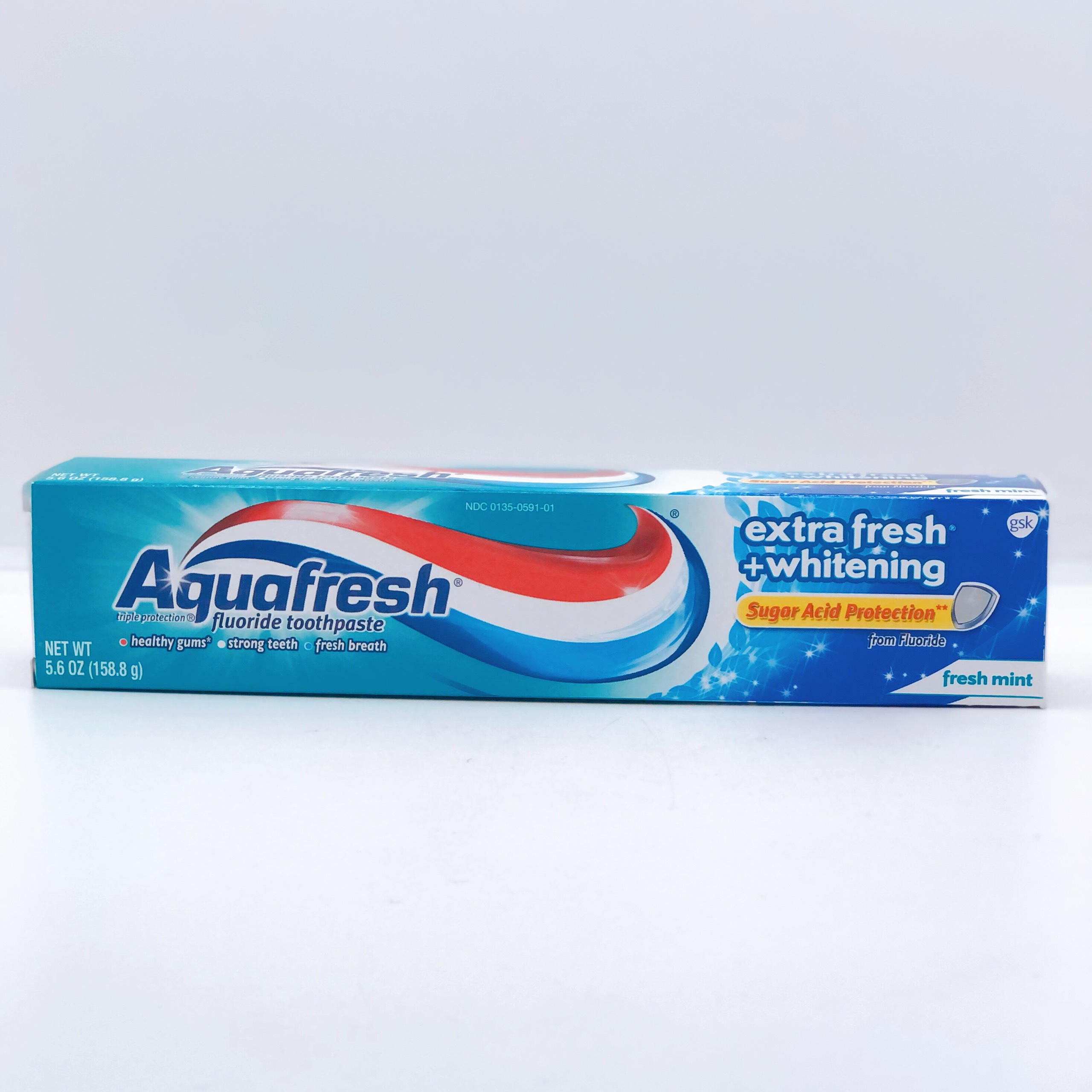 Kem Đánh Răng Aquafresh Extra Fresh + Whitening Tuýp 158.8G