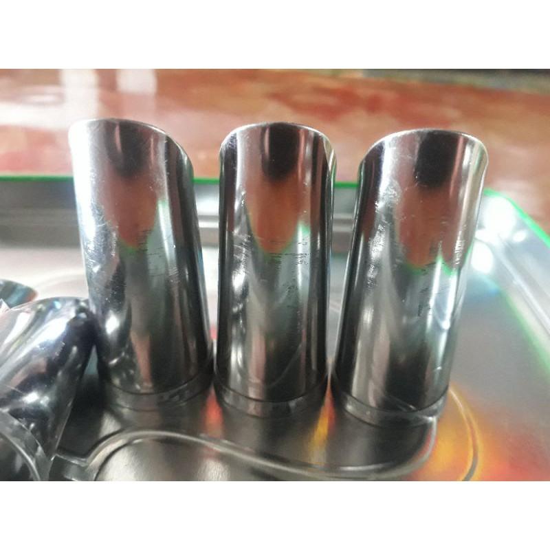 Móng Tay Lột Tôm, Ngón Tay Sắc.