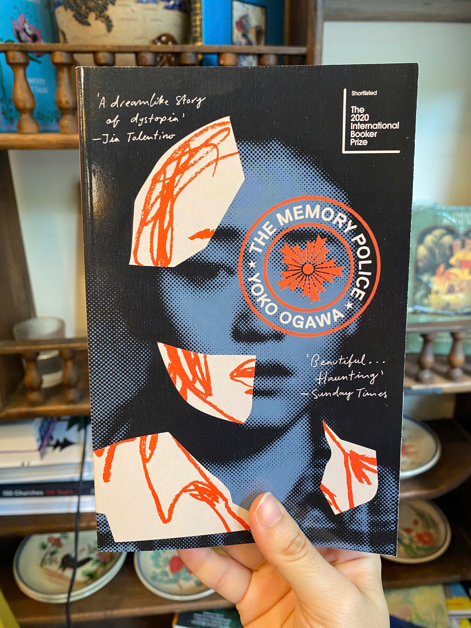 Sách - The Memory Police by Yoko Ogawa - Tiểu thuyết tiếng Anh/Novel/Fiction in English