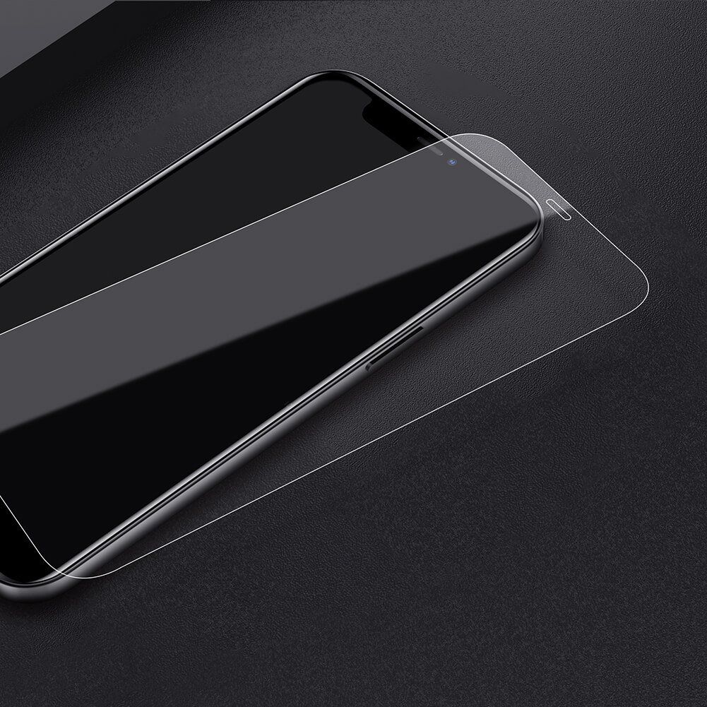 Miếng dán màn hình kính cường lực cho iPhone 13 Pro Max (6.7 inch) hiệu Nillkin Amazing H+ Pro (mỏng 0.2 mm vát cạnh 2.5D chống trầy chống va đập) - hàng nhập khẩu
