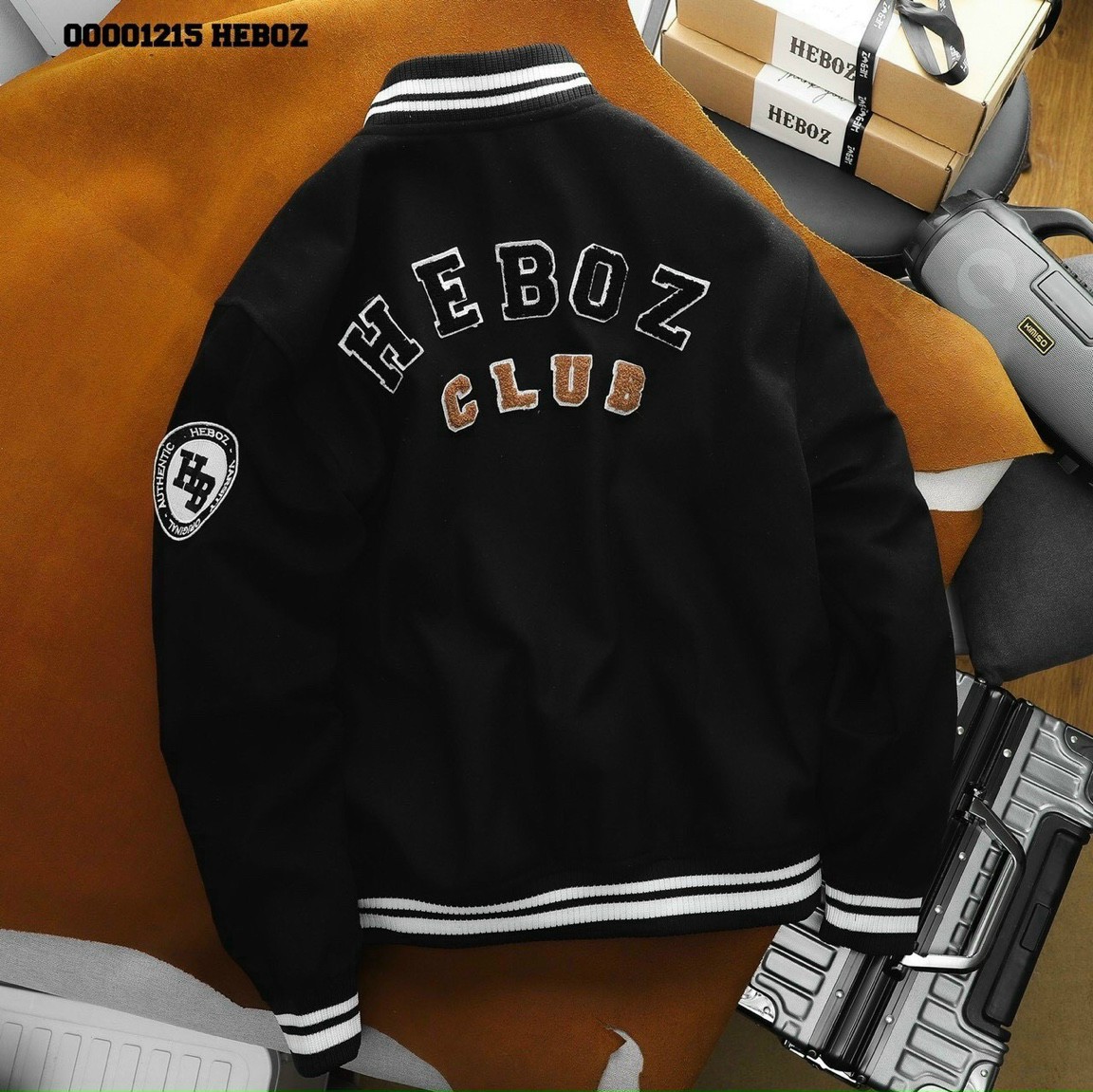 Áo khoác varsity club Heboz-BLACK, Áo khoác nam HEBOZ varsity club, jacket chất vải nhung da lộn dày dặn cao cấp , áo khoác nam, áo khoác nhung, áo khoác kaki