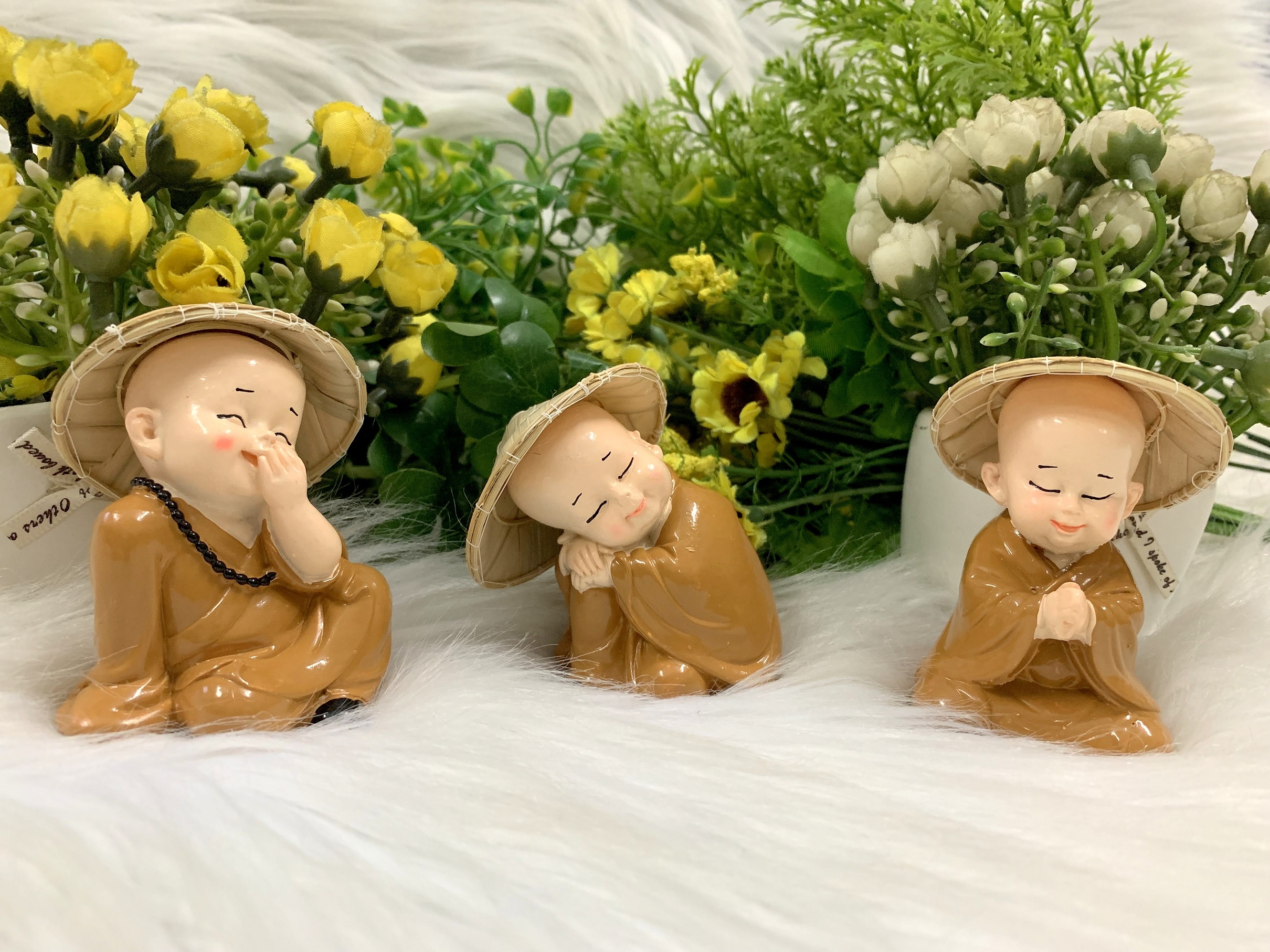 Chú Tiểu Hoan Hỉ Tài Lộc đội Nón Lá