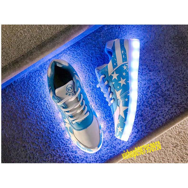 Giày Phát Sáng Sao Trắng xanh phát sáng 7 màu 11 chế độ đèn led mã DE40 Lthị