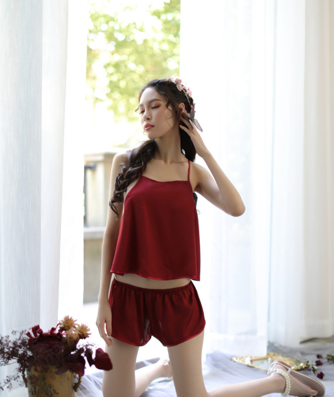 Váy Ngủ 2 Dây Lua Đẹp Sexy