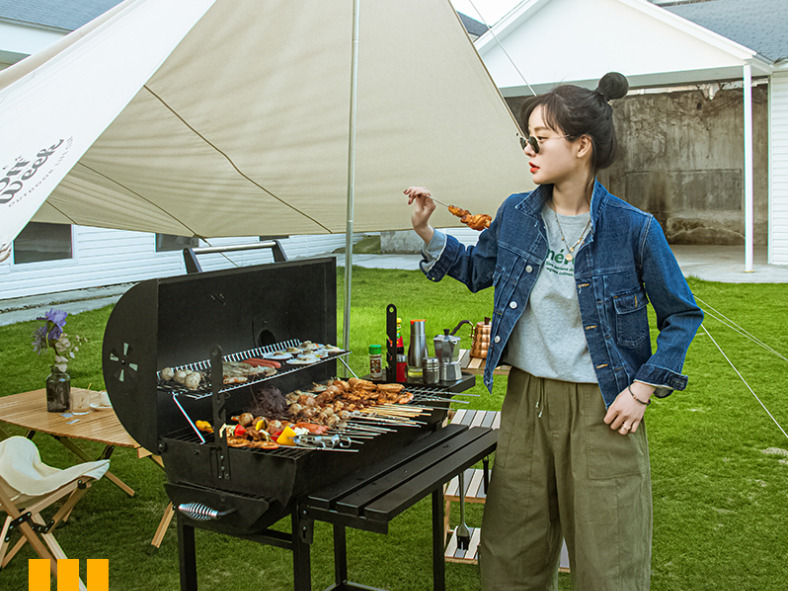 Bếp nướng than hoa ngoài trời có nắp đậy, motor quay phù hợp dã ngoại picnic