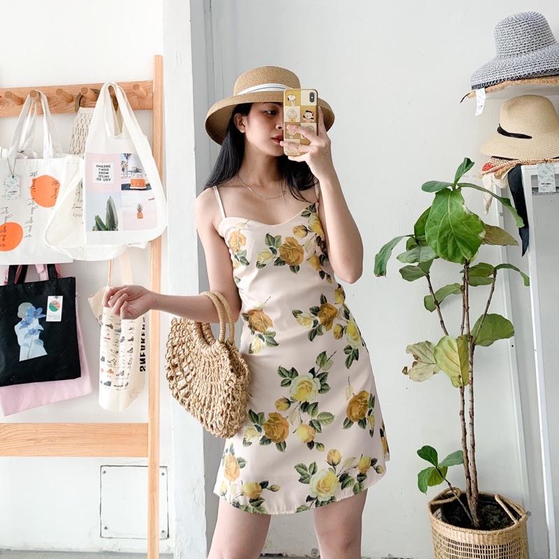 Đầm dây hoa vàng