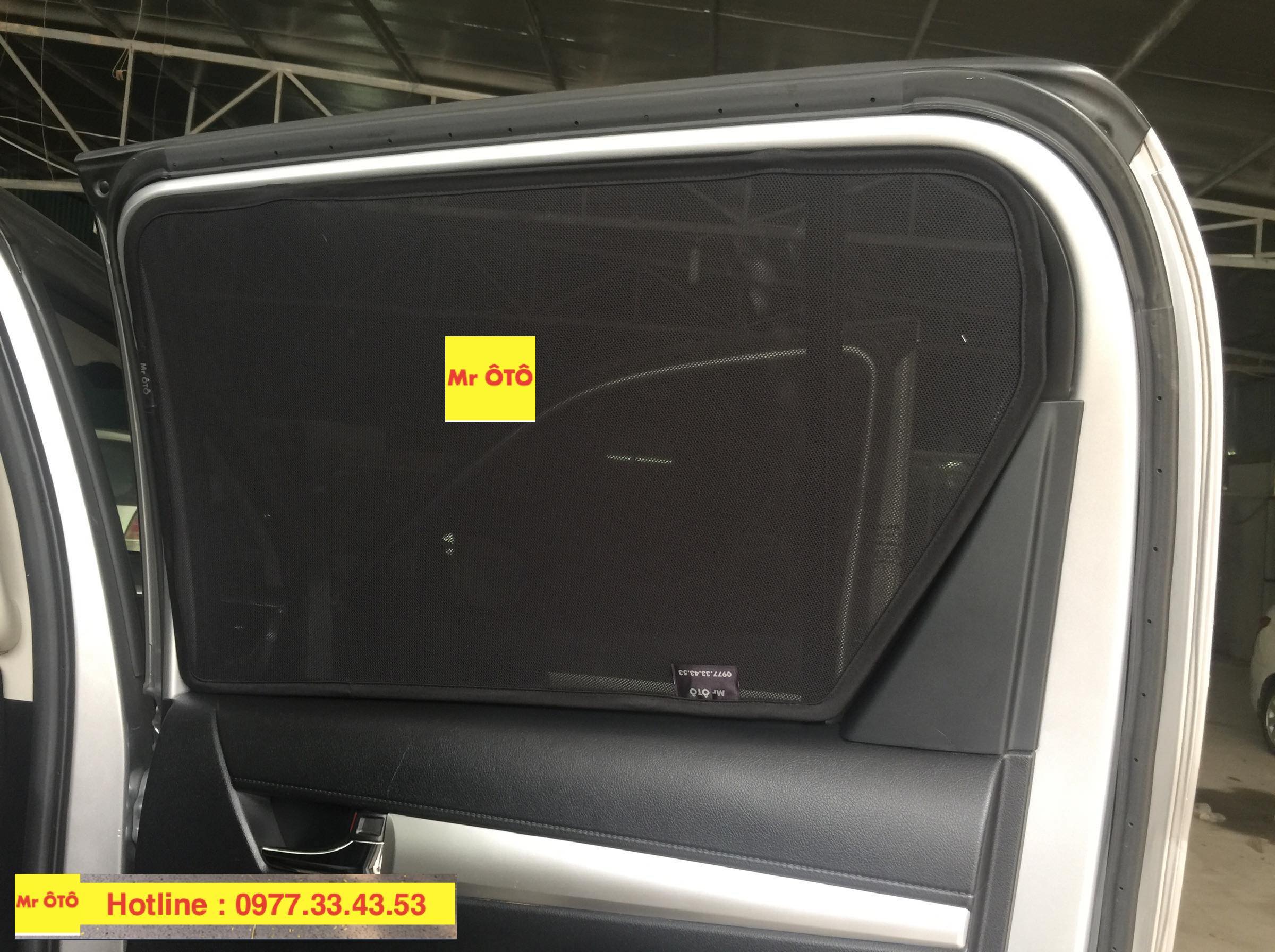 Rèm Che nắng xe Toyota Hilux 2015-2018 loại 1 có hút nam châm, Vải dày dặn, chống nắng tuyệt đối