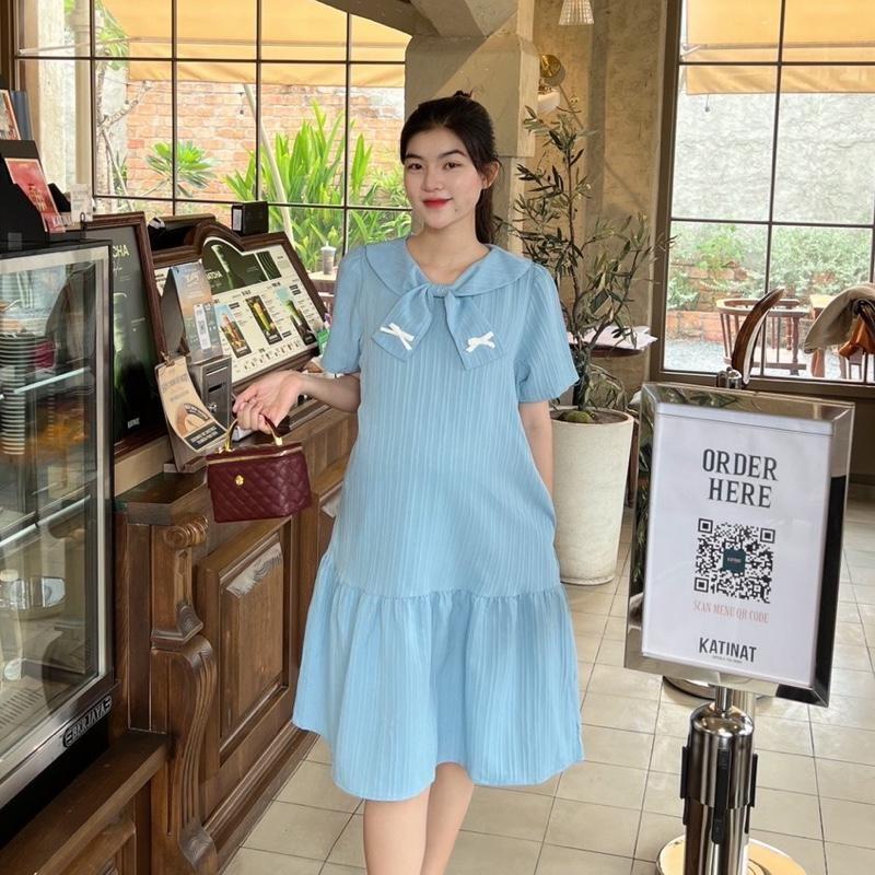 Đầm Bầu Phom Đuôi Cá Phối Cổ Thắt Nơ Chất Xốp Hàn, Nhẹ Mát, Dễ Chịu - Hồng