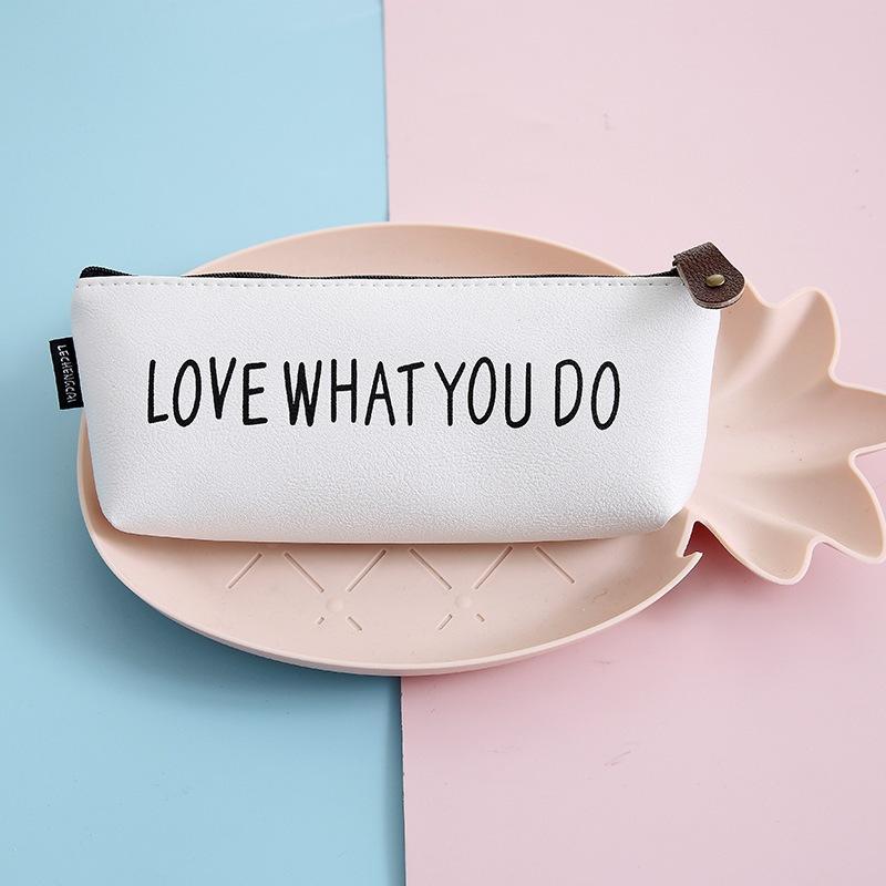 Hộp Đựng Bút Học Sinh Bằng Da Chống Thấm Nước Love What You Do BU16