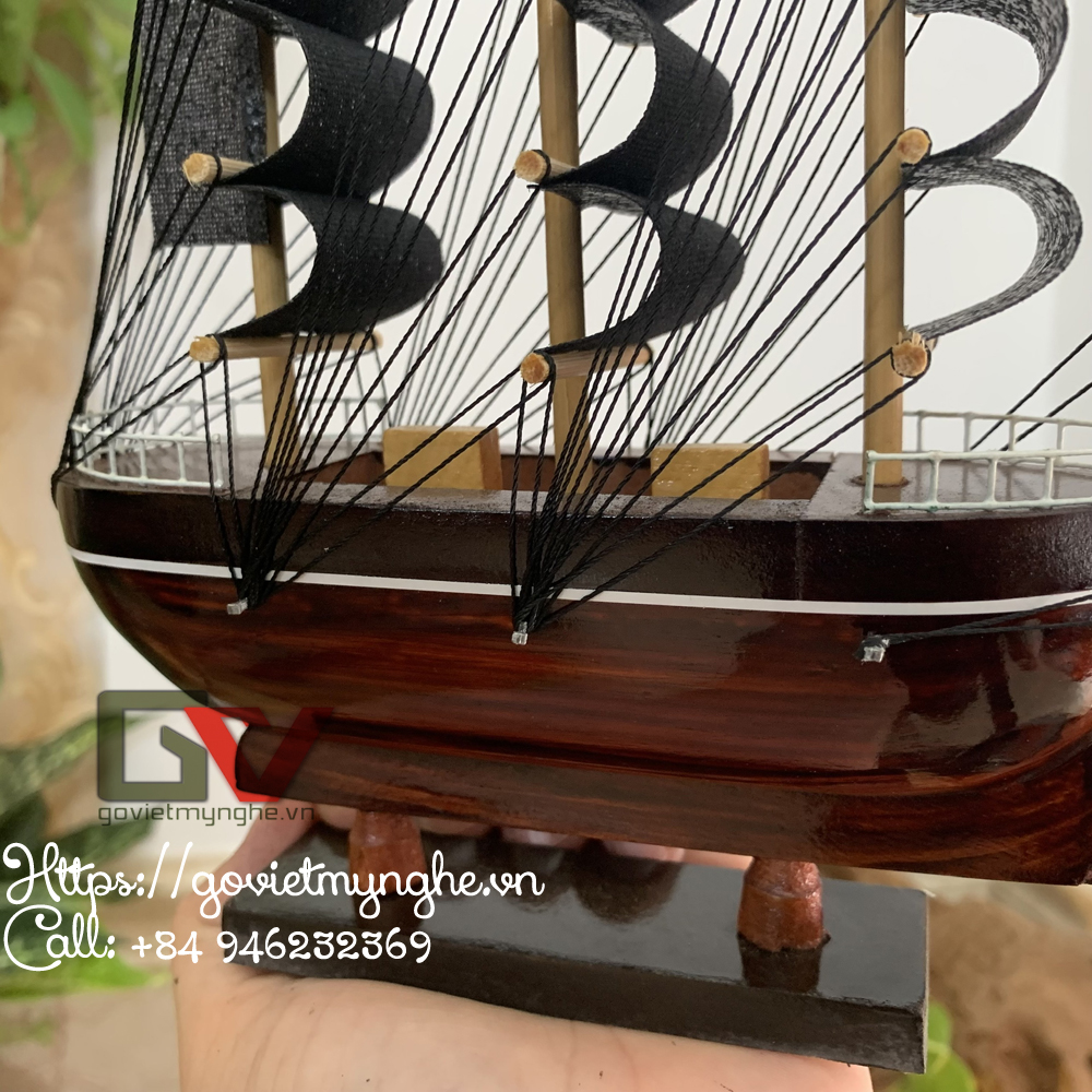 [Dài 20cm - Giao hàng nguyên chiếc] Mô hình tàu thuyền gỗ trang trí nhà cửa - tàu gỗ phong thủy thuận buồm xuôi gió - Buồm đen