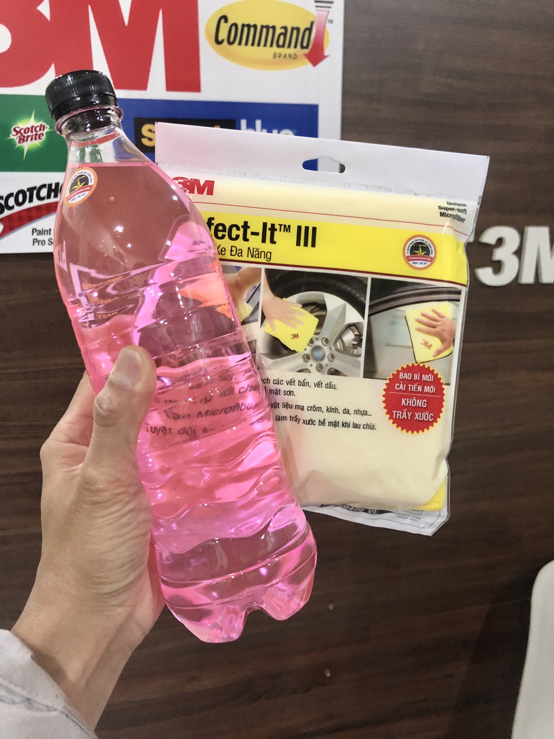 COMBO Nước rửa xe bọt tuyết siêu sạch 3M Auto Repair Car Wash Foam chai 1 lít và Khăn rửa xe chống xước 3M 50400VL