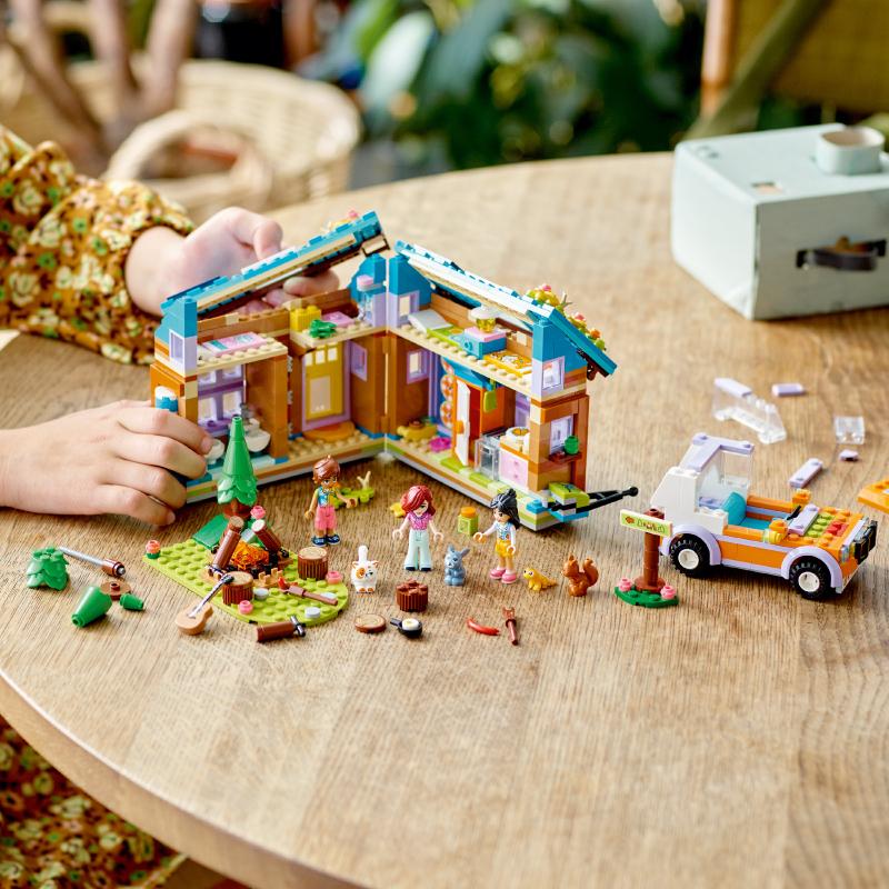 Đồ Chơi Lắp Ráp LEGO Friends Nhà Nhỏ Di Động 41735 (785 chi tiết)