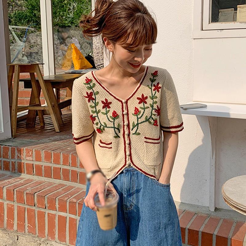 Áo cardigan dệt kim tay ngắn cổ chữ V hoạ tiết hoa thêu phong cách retro dành cho nữ