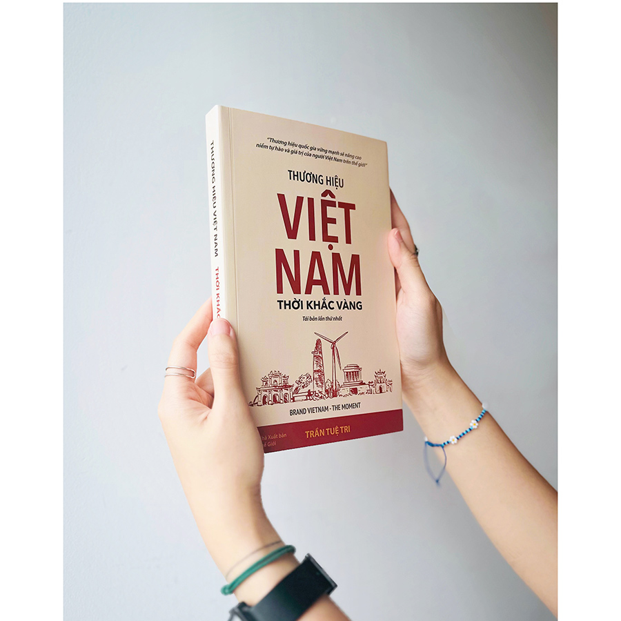 Thương hiệu Việt Nam - Thời khắc vàng (BRAND VIETNAM THE MOMENT) - Bìa Mềm