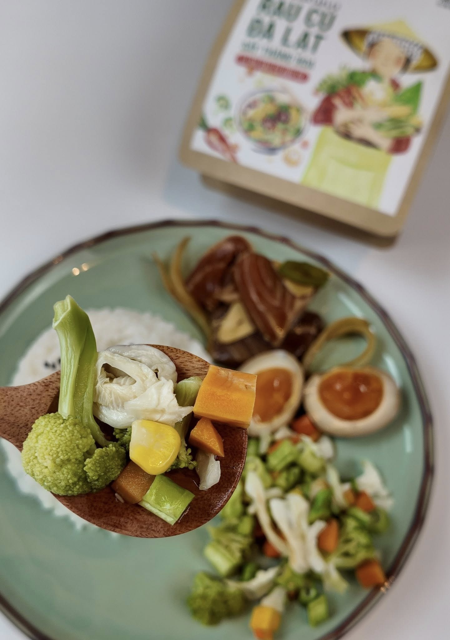 Rau củ đà lạt hữu cơ sấy thăng hoa 50gr - 5 loại rau củ hữu cơ tiện lợi, dinh dưỡng