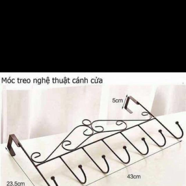 Moc sau canh cua