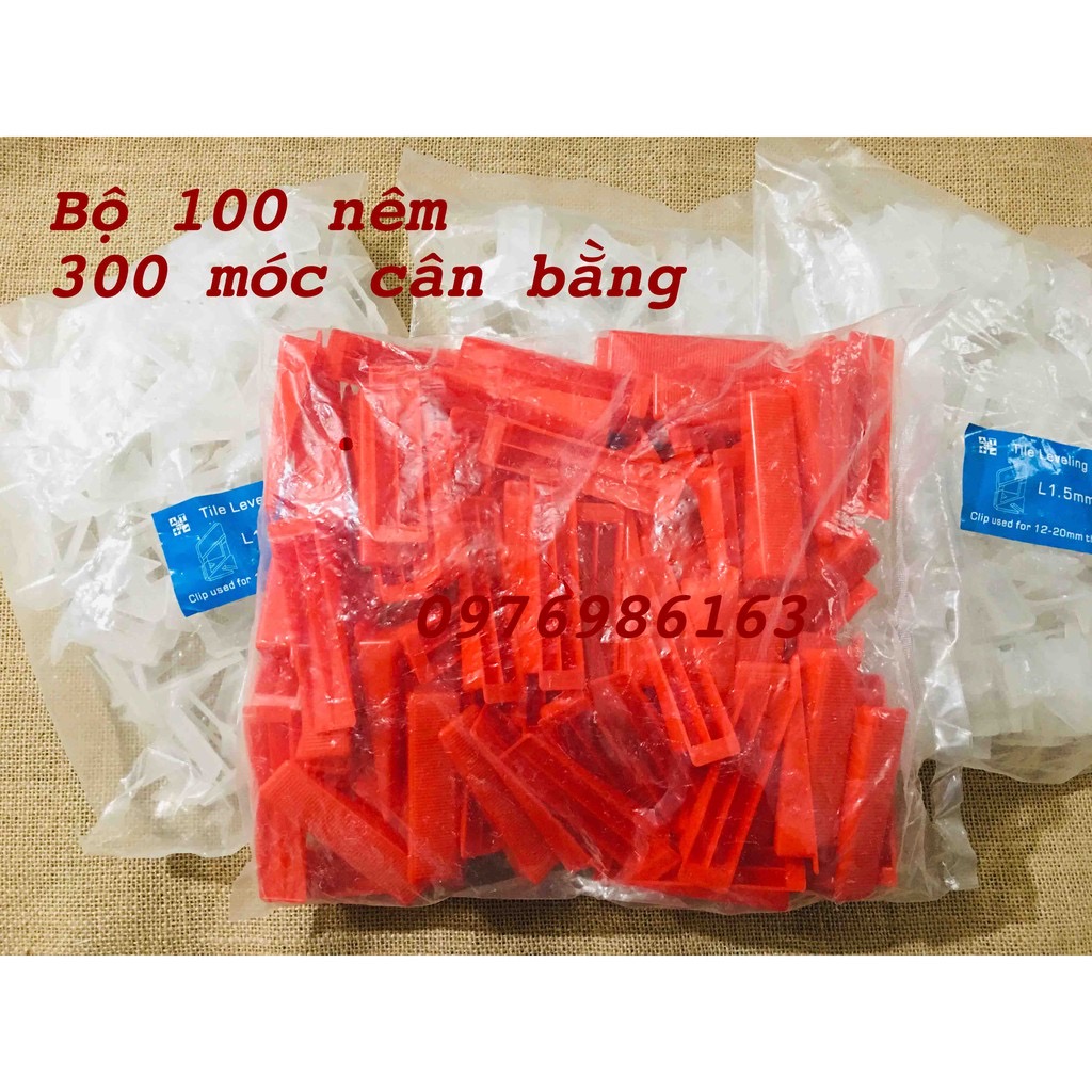Bộ 400 ke gồm: 100 ke nêm và 300 ke móc cân bằng ốp lát gạch tùy chọn kích thước từ 1mm đến 2mm