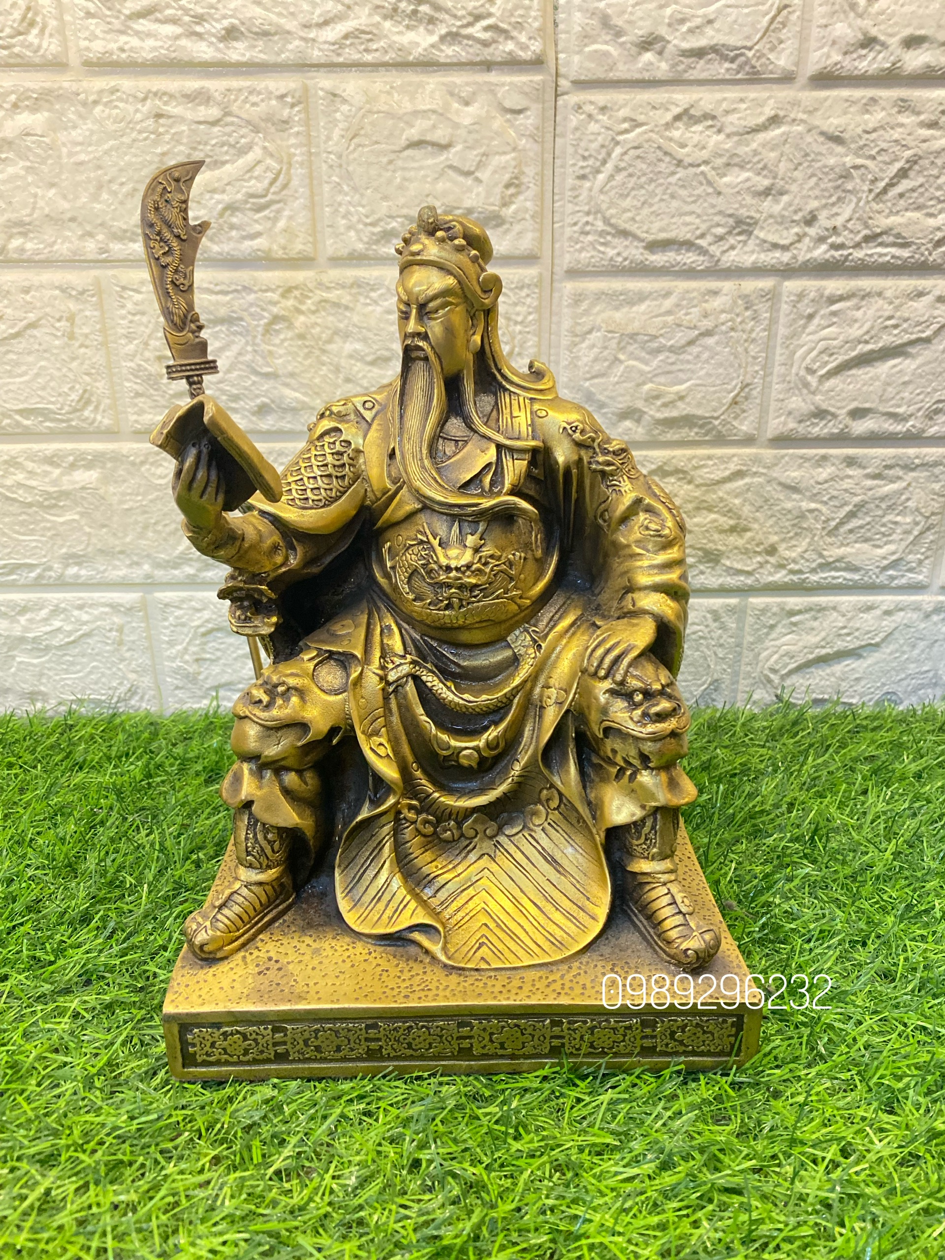 Tượng Quan Công đọc sách bằng đồng cao 25cm - Quan công phong thuỷ