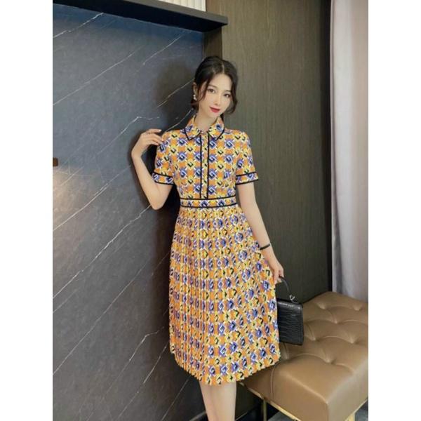 HÀNG NHẬP - ĐẦM XÒE LỤA IN HỌA TIẾT CỔ SƠ MI CHÂN VÁY XẾP LY