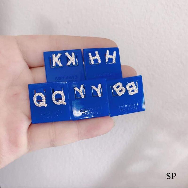 Bông tai chữ cái bạc đính đá nhỏ