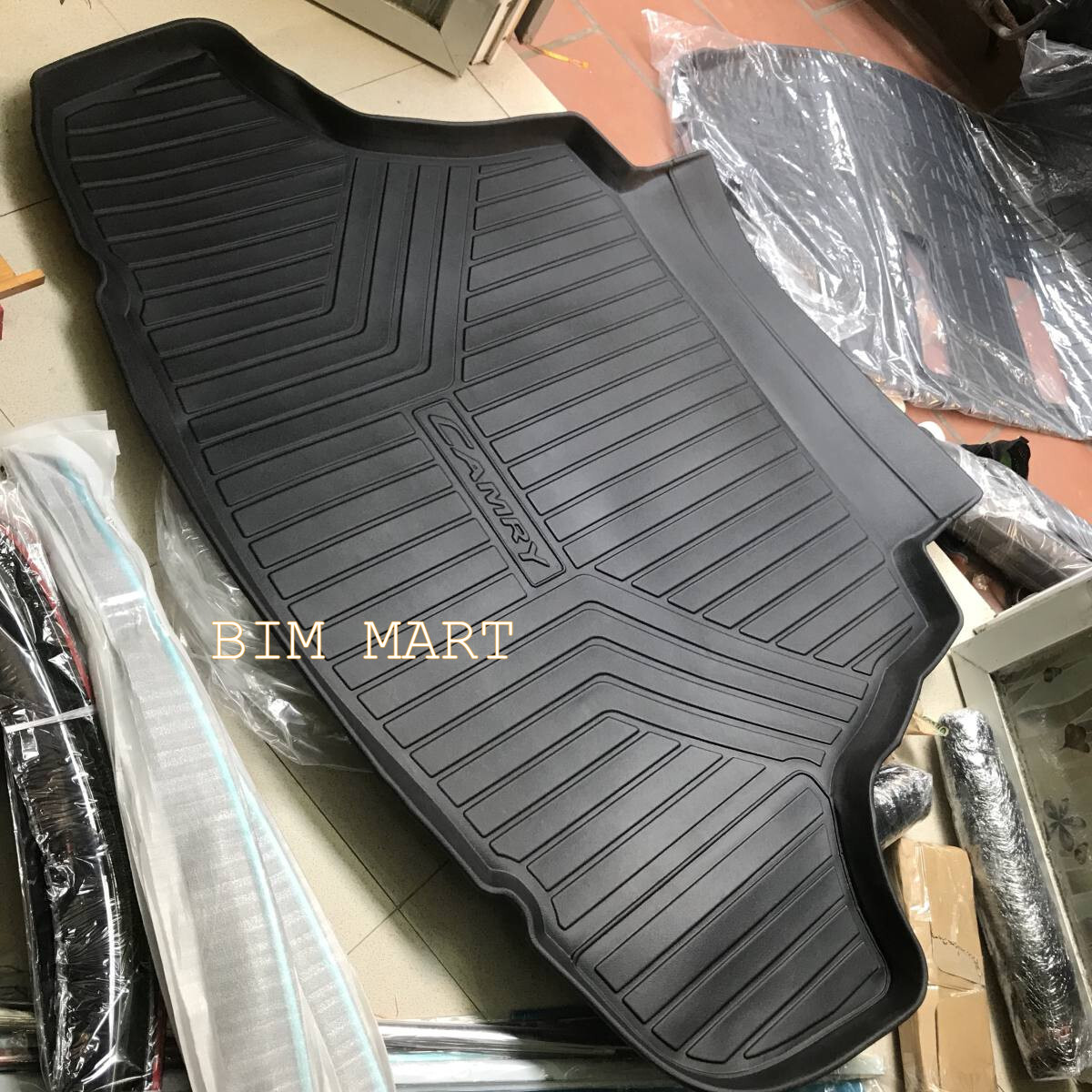 Lót cốp dành cho xe Toyota Camry 2019 - 2021 không mùi, chất liệu TPO cao cấp