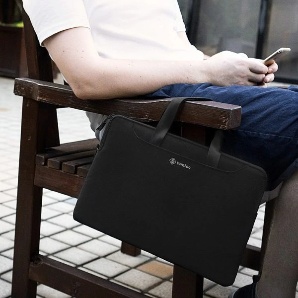 Túi chống sốc dành cho Mac Book 13/14 inch Tomtoc Slim Handbag Hàng Chính Hãng