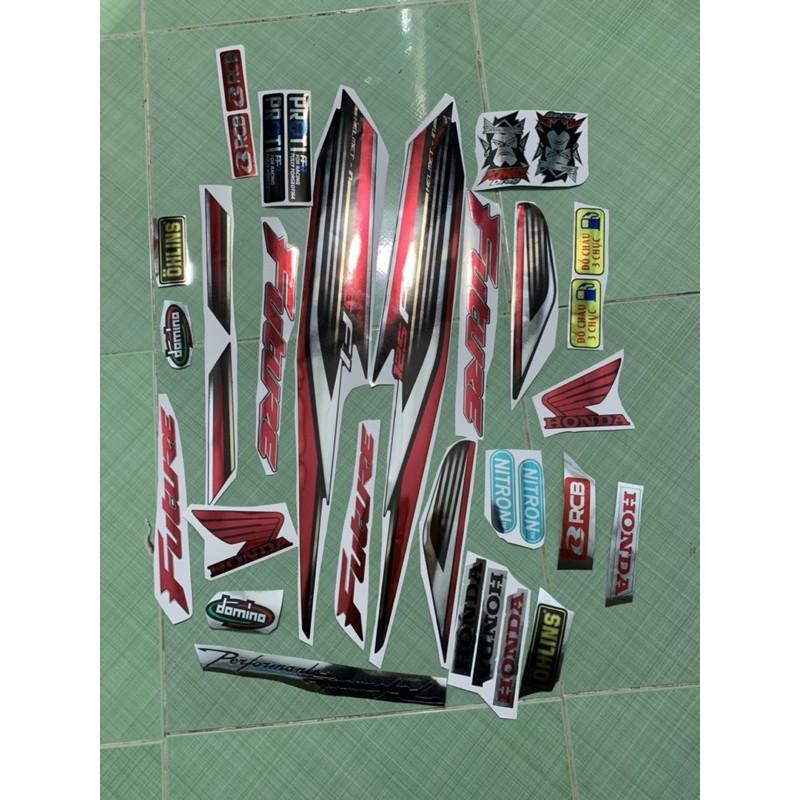 Tem future đỏ đen crom