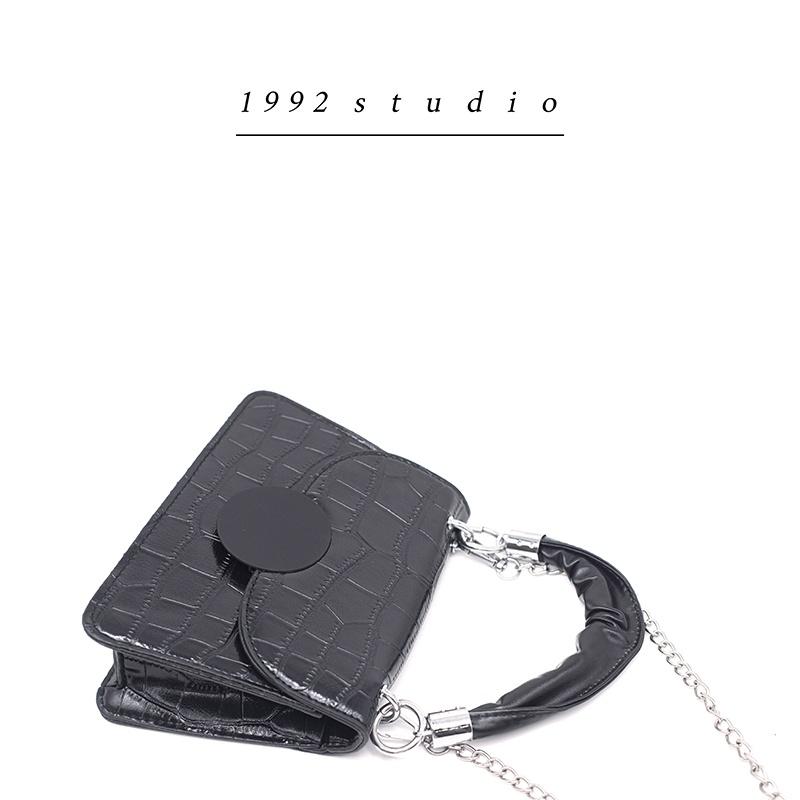 Túi xách nữ/ 1992 s t u d i o/ MELA BAG/ màu đen trắng