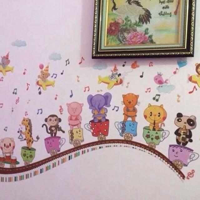 Decal dán tường Đoàn tàu thần đèn