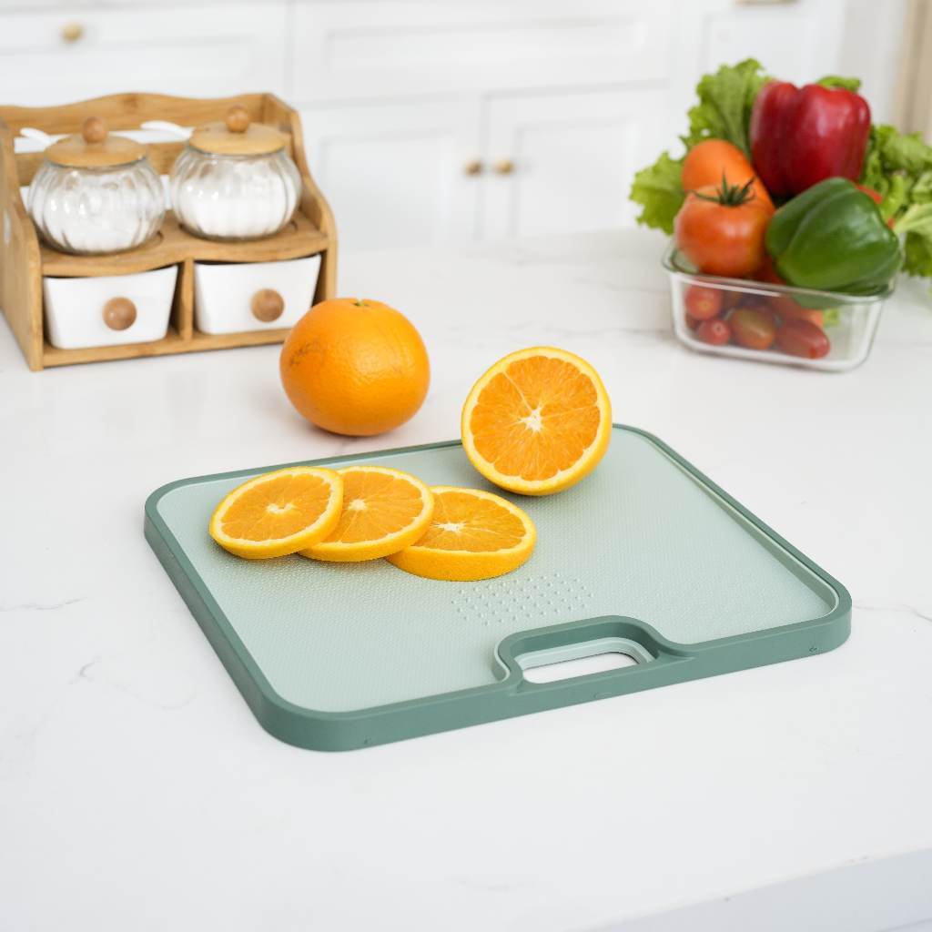 Thớt Chống Trượt Cao Cấp Yoko Dùng Để Thái, Cắt Các Loại Rau Củ, Thực Phẩm, Thịt Cá... Giao Màu Ngẫu Nhiên