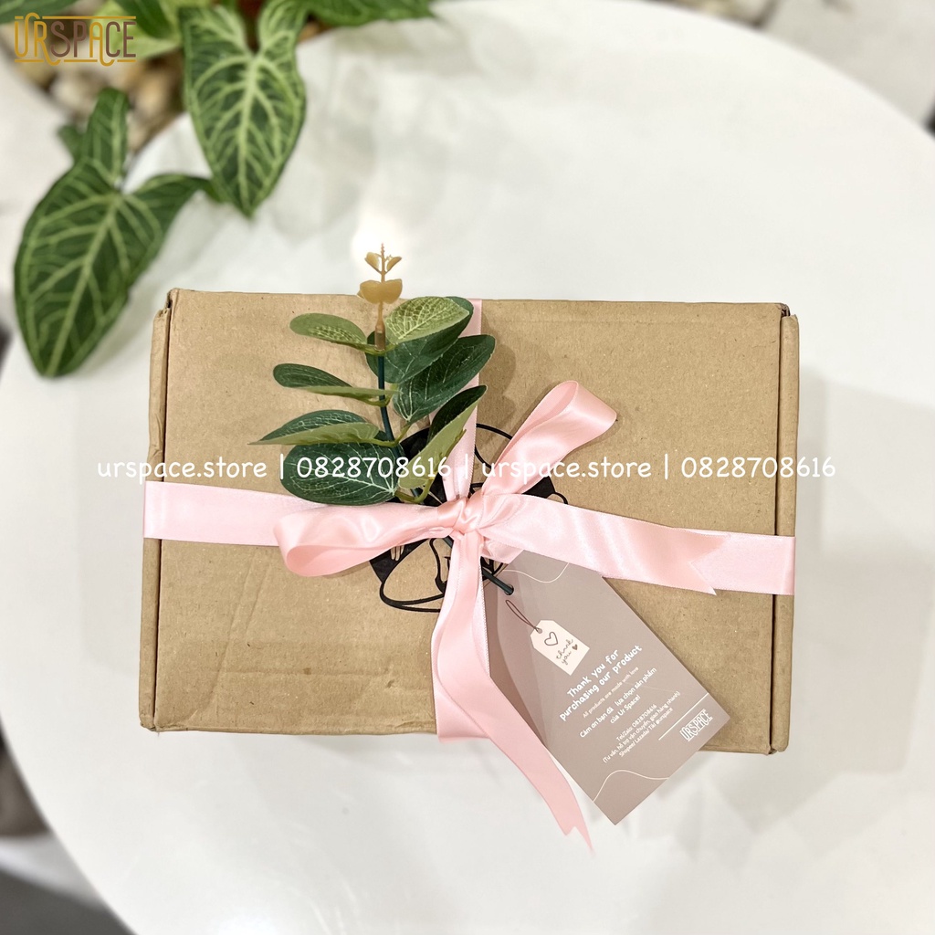 Set quà tặng Valentine 4 tấm lót bàn ăn trang trí decor Ur Space/ Valentine Gift Set of 4 pcs place mat