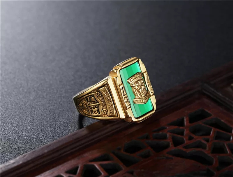Nhẫn Mỹ Sư Tử 1973 Màu Vàng 24k Đá Xanh Lá