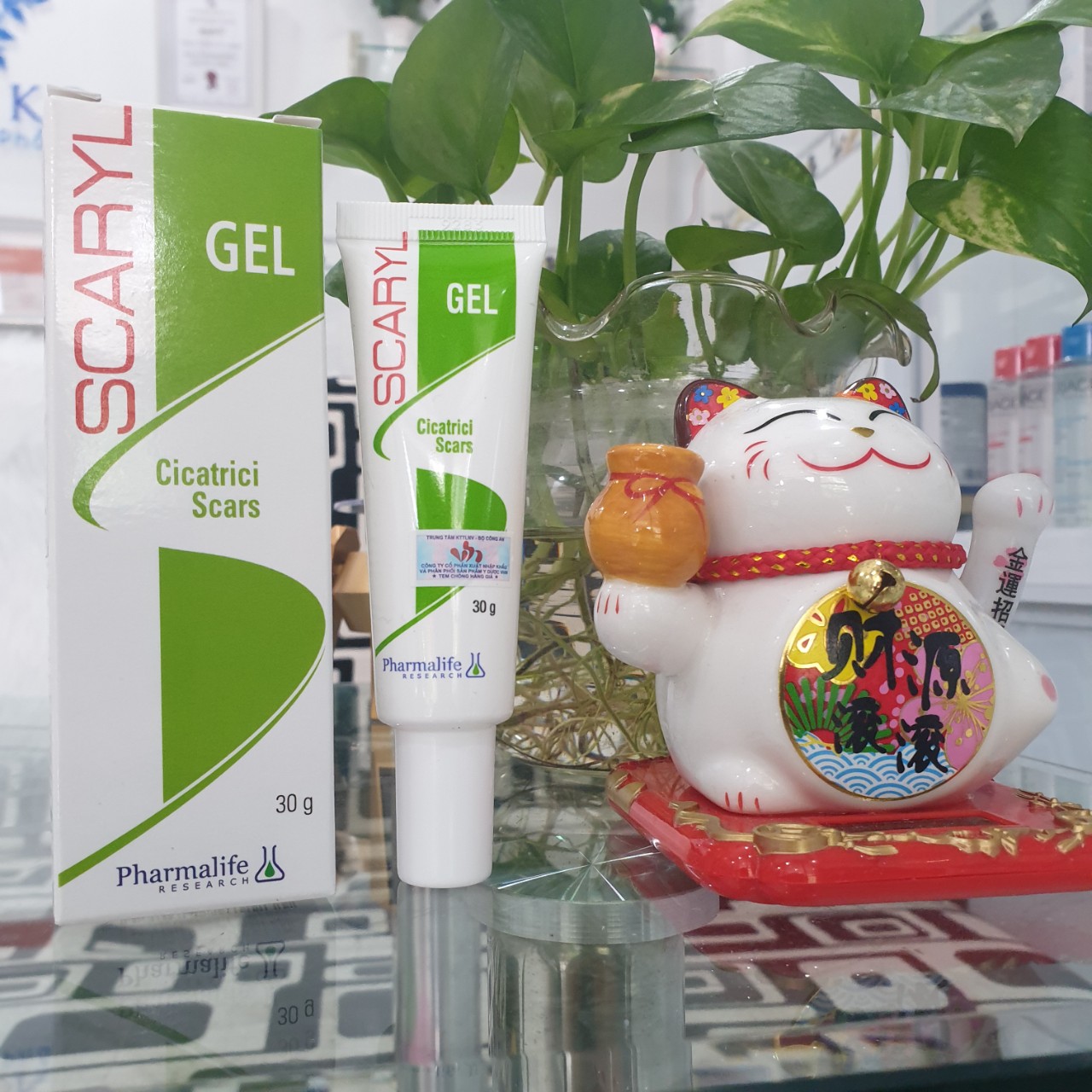 Gel làm mờ sẹo Pharmalife Scaryl Gel Cicatrici 30g - sẹo lồi, sẹo lõm, sẹo thâm lâu năm + Tặng 1 mặt nạ Dermal bất kỳ