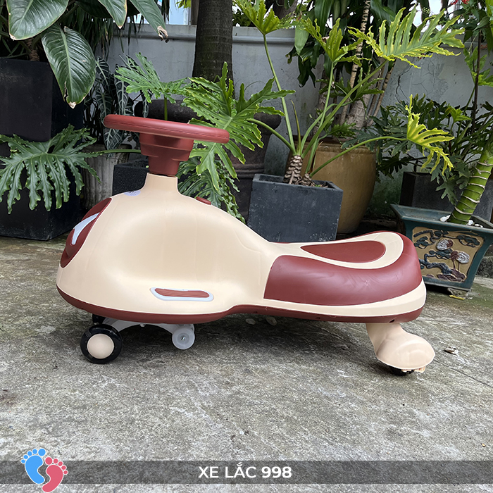 Xe lắc có đèn, nhạc cho bé BABY PLAZA SC-998