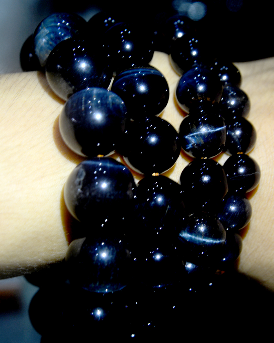 Vòng tay chuỗi đá mắt hổ xanh dương