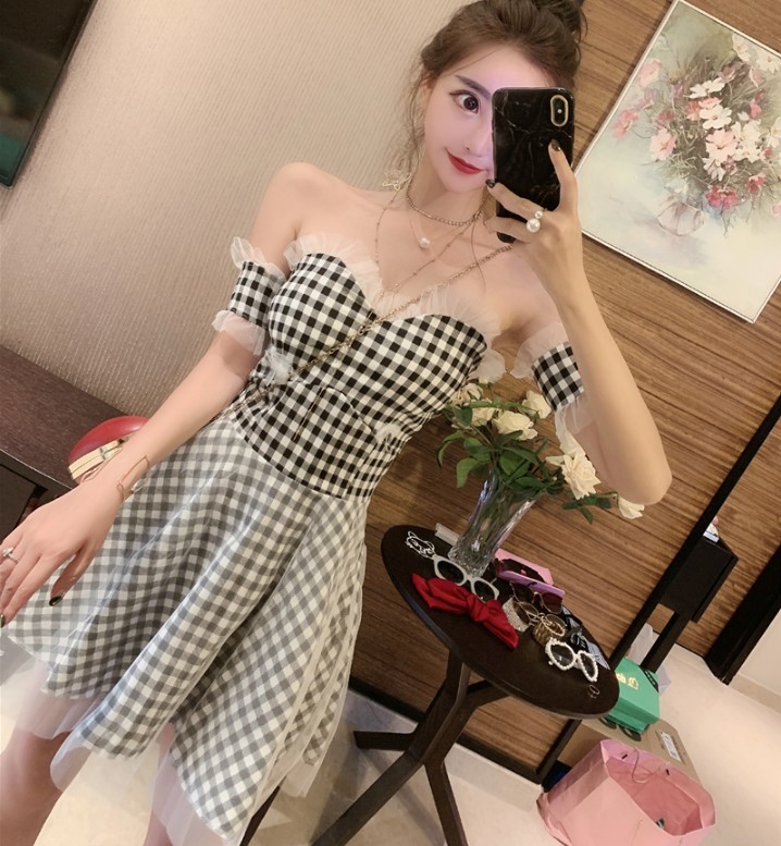 Đầm cúp ngực caro phối lưới Mã: DA5207 - ĐEN