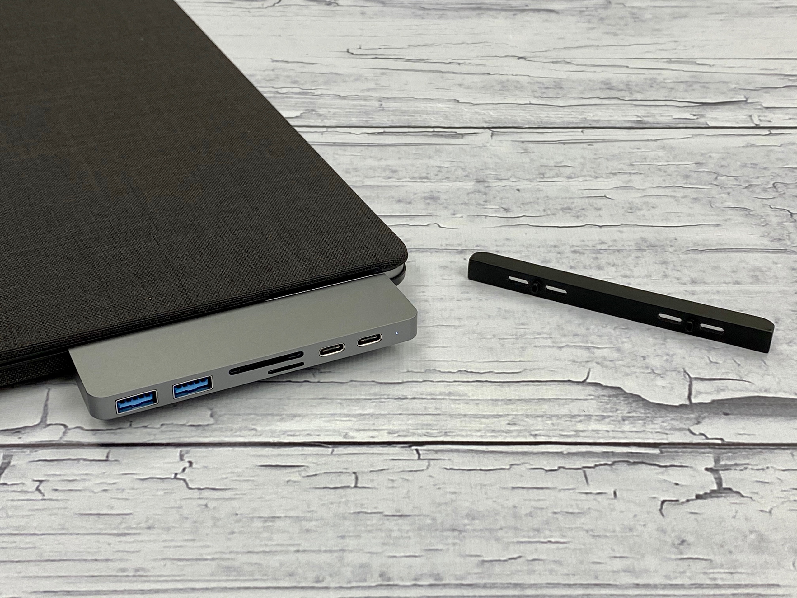 Cổng Chuyển Đổi HYPERDRIVE DUO 7-IN-2 HDMI 4K60HZ With Cable USB-C HUB FOR MACBOOK/IPADPRO/LAPTOP/SMARTPHONE -HD28C- GR - Hàng Chính Hãng