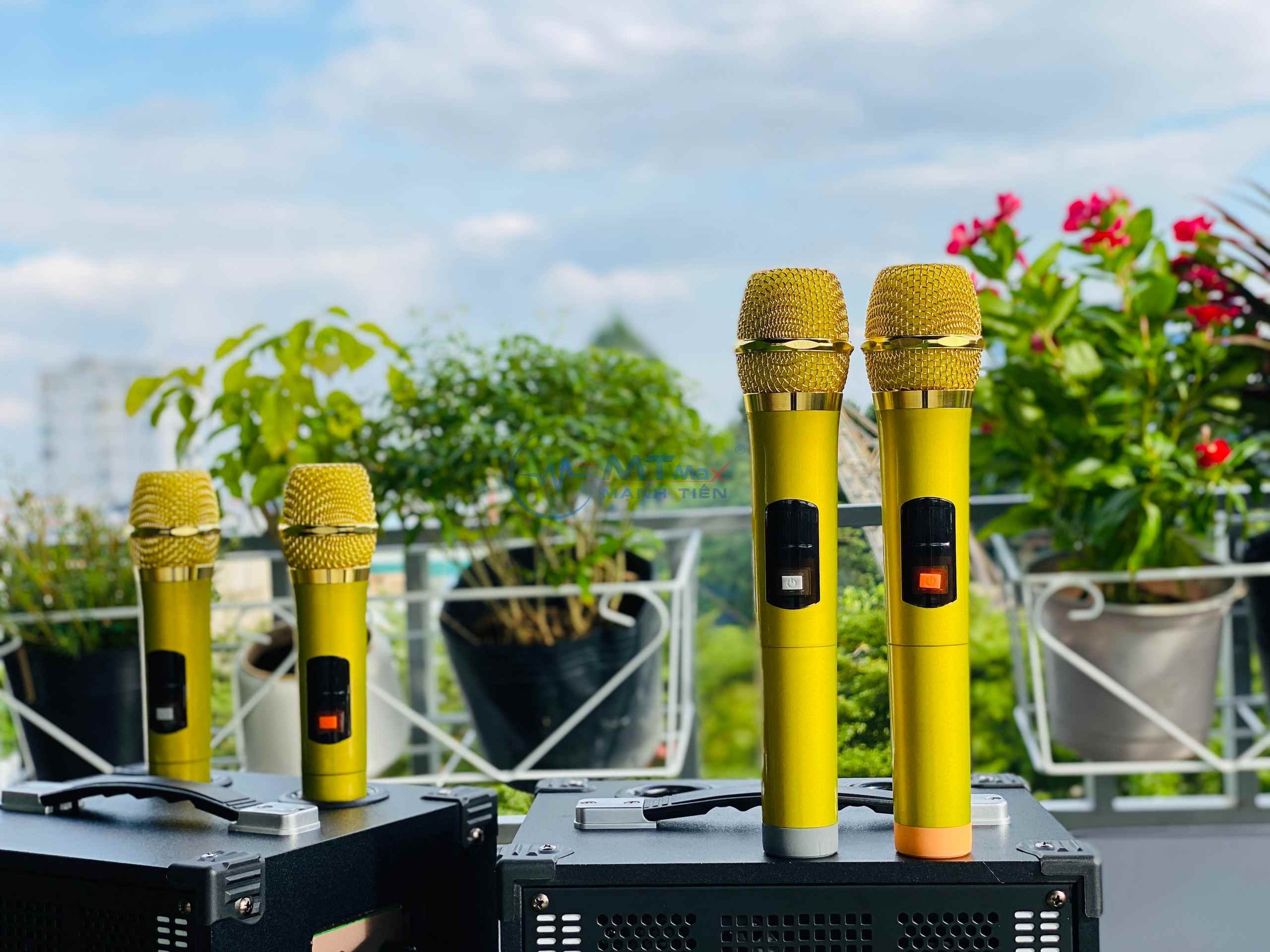 Loa Karaoke T10Plus Bass 20 Đèn LED RGB Nháy Theo Nhạc – Trãi Nghiệm Âm Thanh Trung Thực Với Bass Treble Khỏe Khắn hàng chính hãng