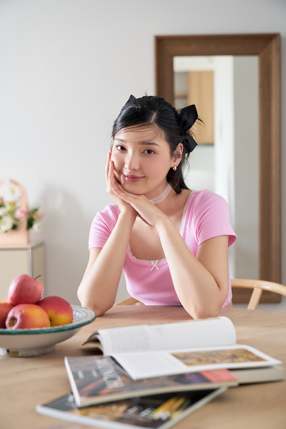 DOTTIE - Áo thun dáng ngắn chạy viền - T0680