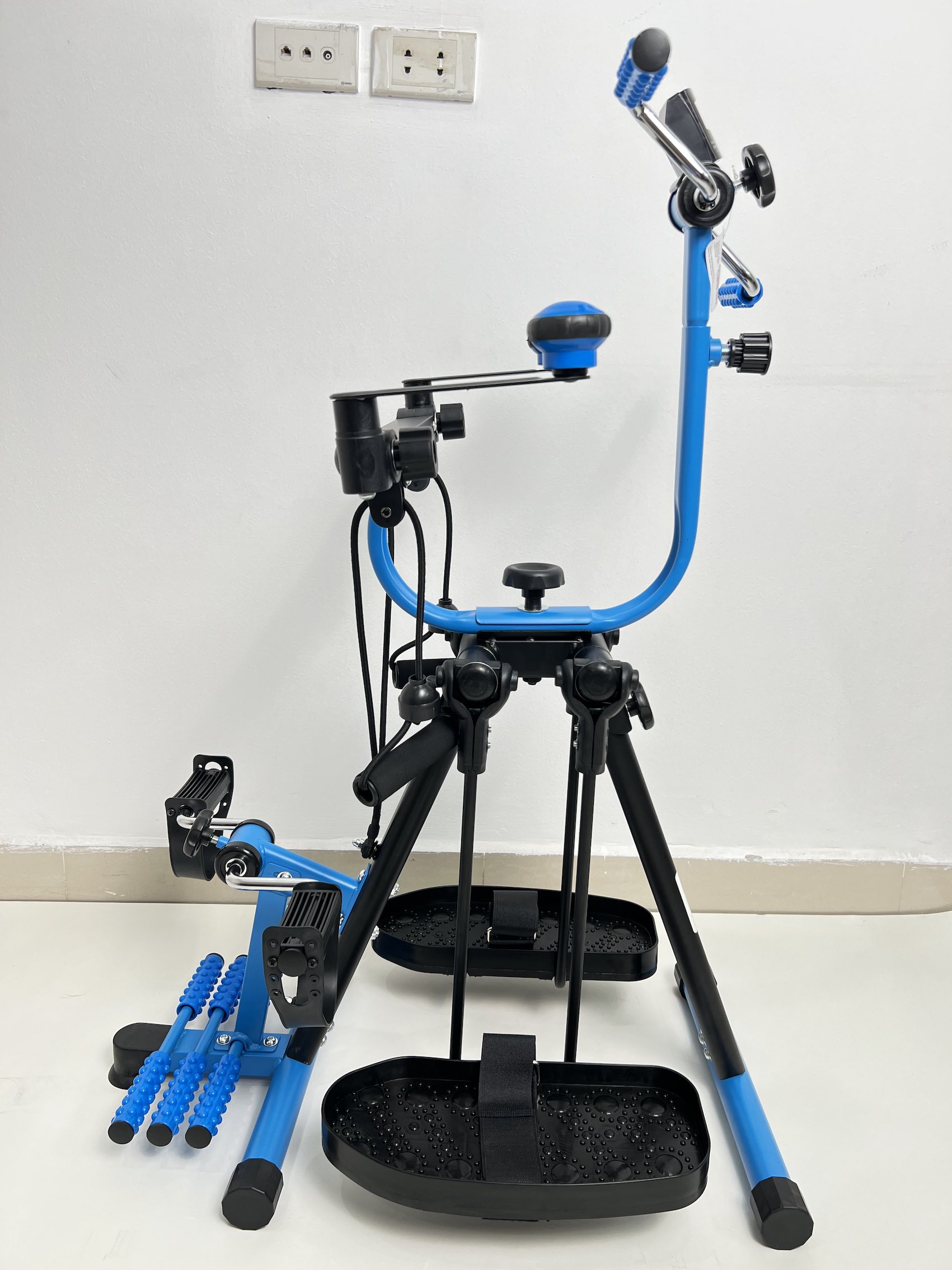 Bàn tập chân tay có kháng lực đa năng GBM-081