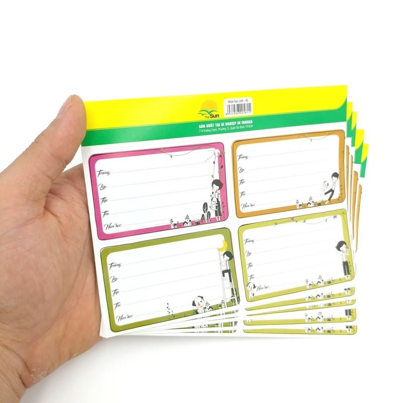 Bộ 4 Nhãn Học Sinh The Sun 4 Ô (6 Tờ/Xấp) (Mẫu Màu Giao Ngẫu Nhiên)