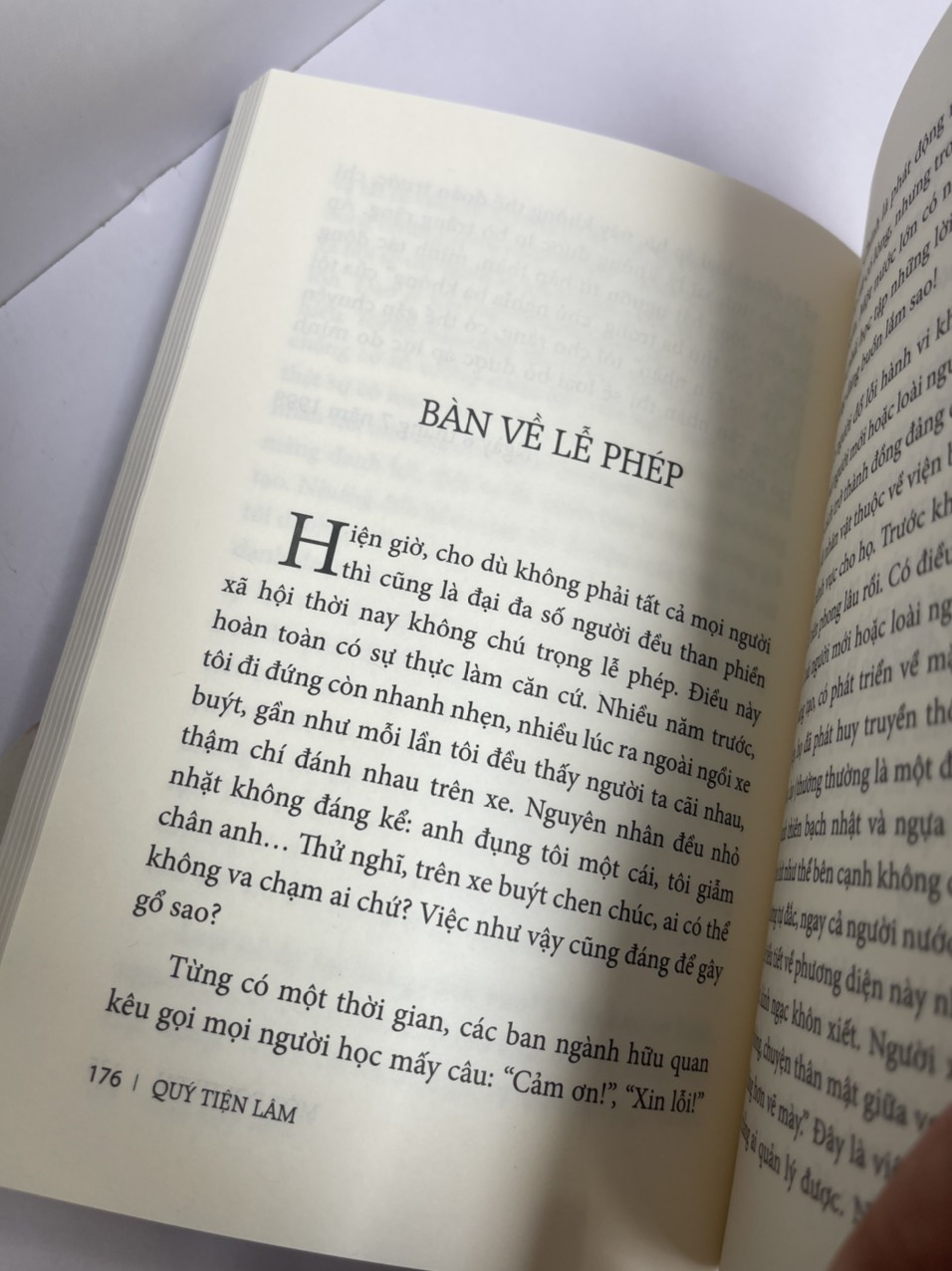 MỘT ĐỜI TỰ TẠI – Quý Tiện Lâm - Huyhoangbooks