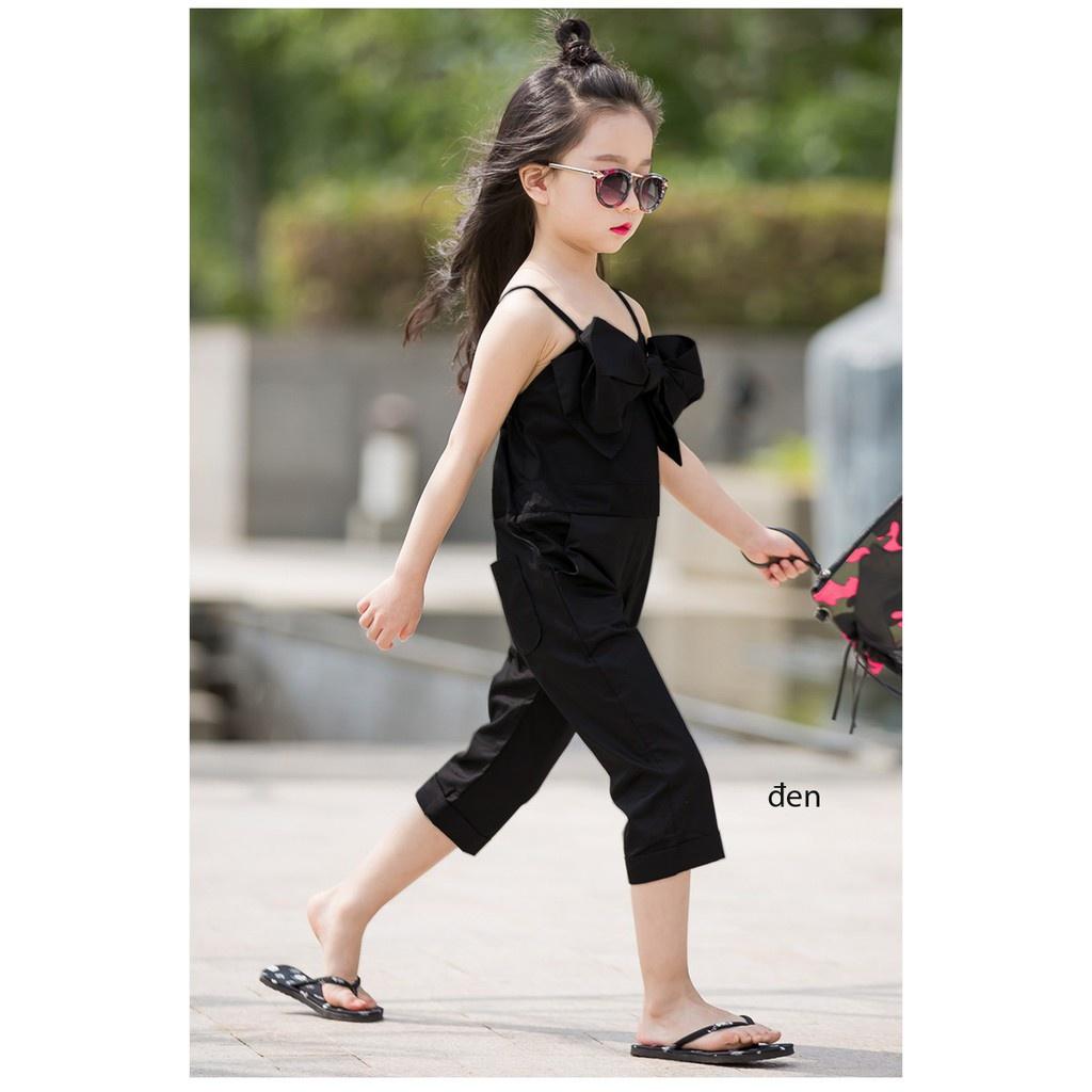 Jumsuit dây cho bé gái sành điệu, với chiếc nơ to được đính trước ngực lạ mắt - Quần áo trẻ em