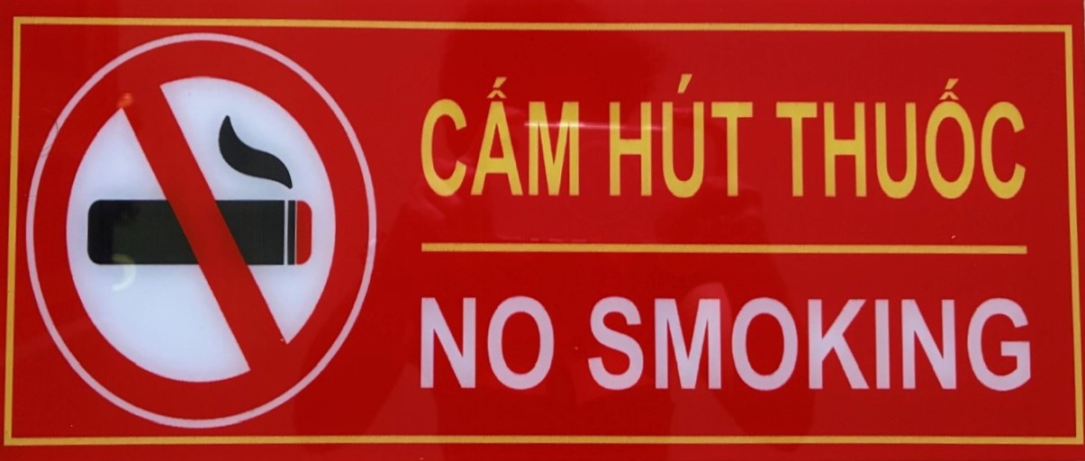Bảng hiệu CẤM HÚT THUỐC - Chất liệu Mica