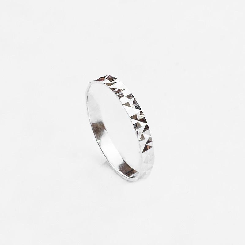Nhẫn Bling It đường cắt lazer BIN301